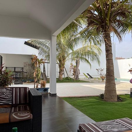 Saly - Villa Kage 6 Chambres -Clim-Wifi-Eau Chaude-Billard-Babyfoot-Ping Pong-Canal - Electricite Non Comprise מראה חיצוני תמונה