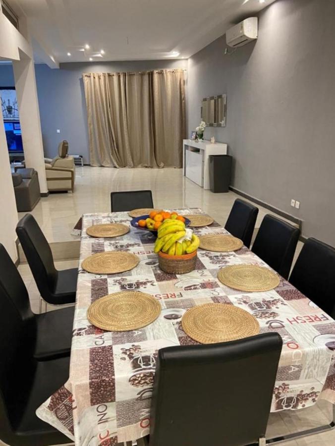 Saly - Villa Kage 6 Chambres -Clim-Wifi-Eau Chaude-Billard-Babyfoot-Ping Pong-Canal - Electricite Non Comprise מראה חיצוני תמונה