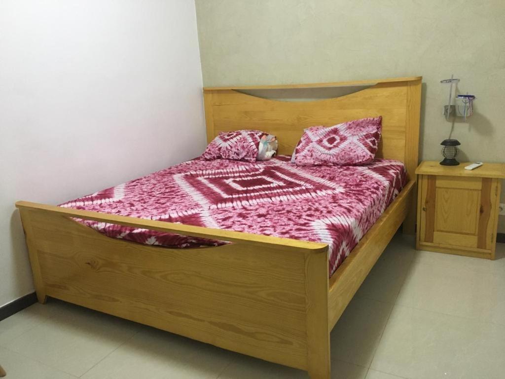 Saly - Villa Kage 6 Chambres -Clim-Wifi-Eau Chaude-Billard-Babyfoot-Ping Pong-Canal - Electricite Non Comprise מראה חיצוני תמונה