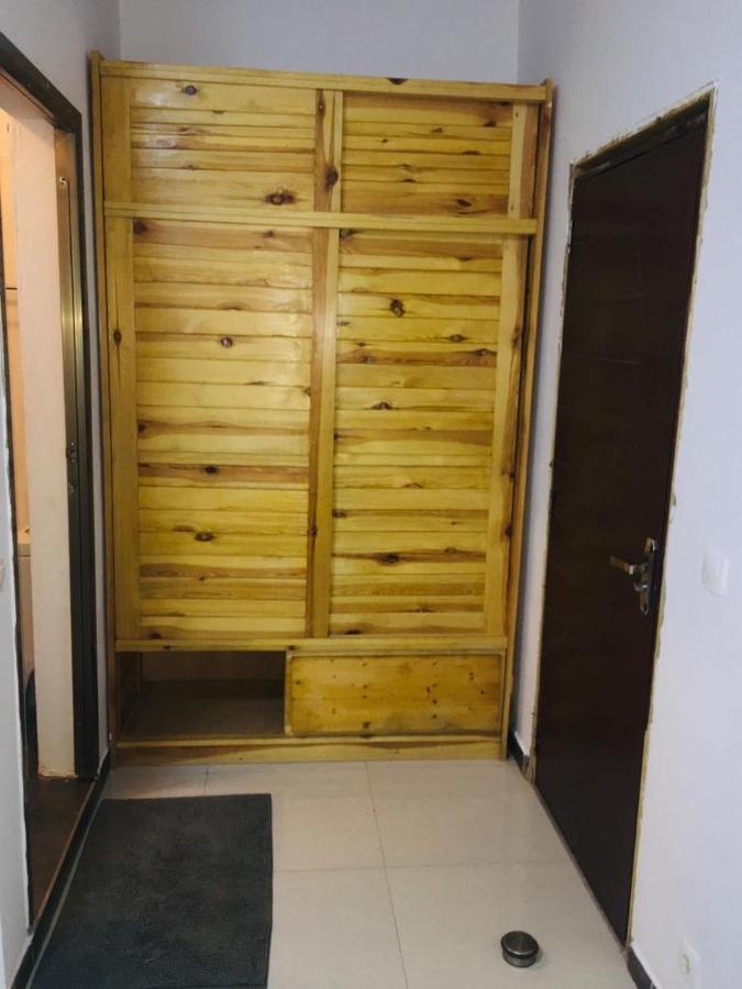 Saly - Villa Kage 6 Chambres -Clim-Wifi-Eau Chaude-Billard-Babyfoot-Ping Pong-Canal - Electricite Non Comprise מראה חיצוני תמונה