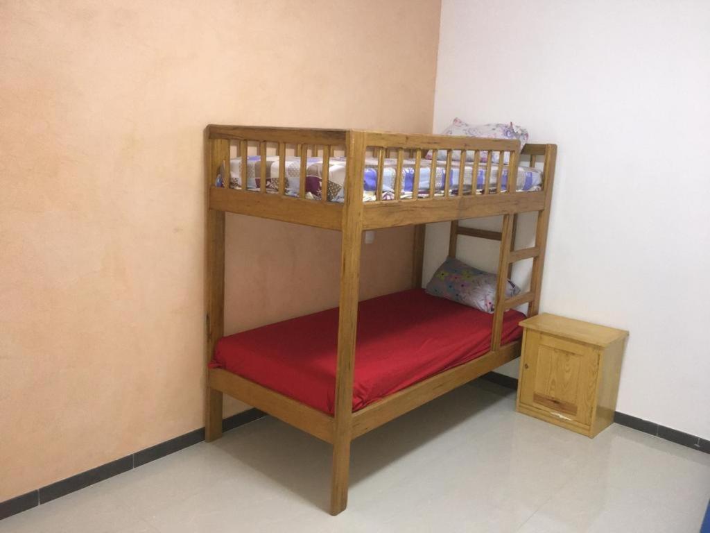 Saly - Villa Kage 6 Chambres -Clim-Wifi-Eau Chaude-Billard-Babyfoot-Ping Pong-Canal - Electricite Non Comprise מראה חיצוני תמונה