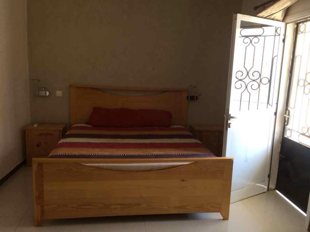 Saly - Villa Kage 6 Chambres -Clim-Wifi-Eau Chaude-Billard-Babyfoot-Ping Pong-Canal - Electricite Non Comprise מראה חיצוני תמונה